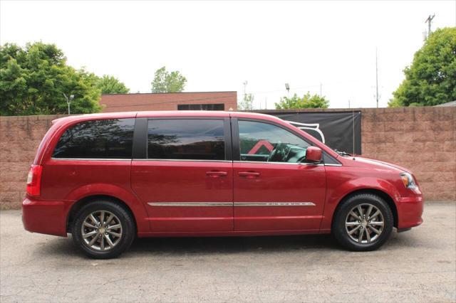 used 2015 Chrysler Town & Country car, priced at $9,999