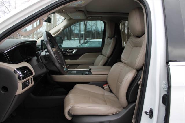 used 2022 Lincoln Navigator car, priced at $55,999