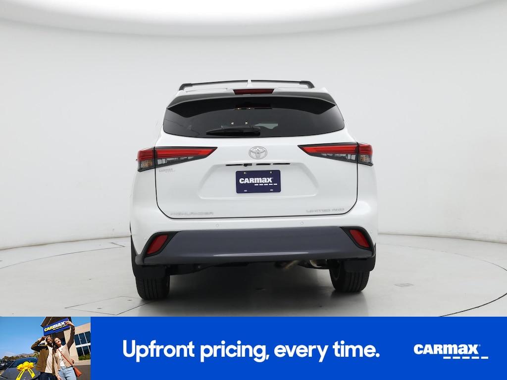 used 2023 Toyota Highlander car, priced at $43,998
