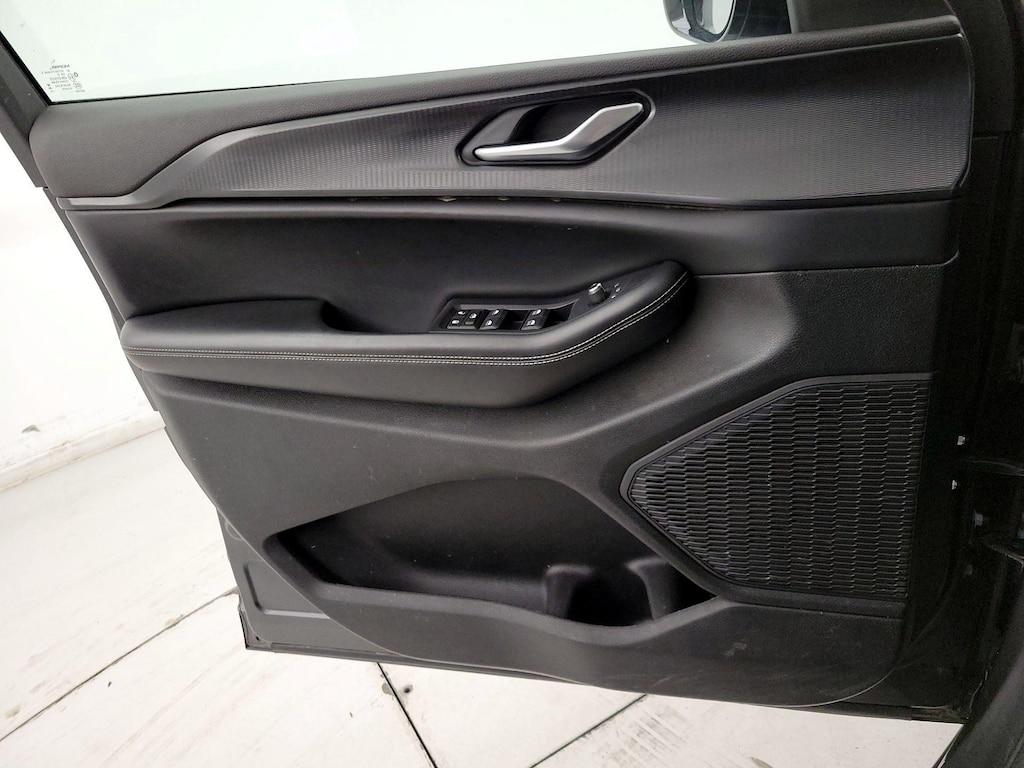 used 2023 Jeep Grand Cherokee L car, priced at $30,998