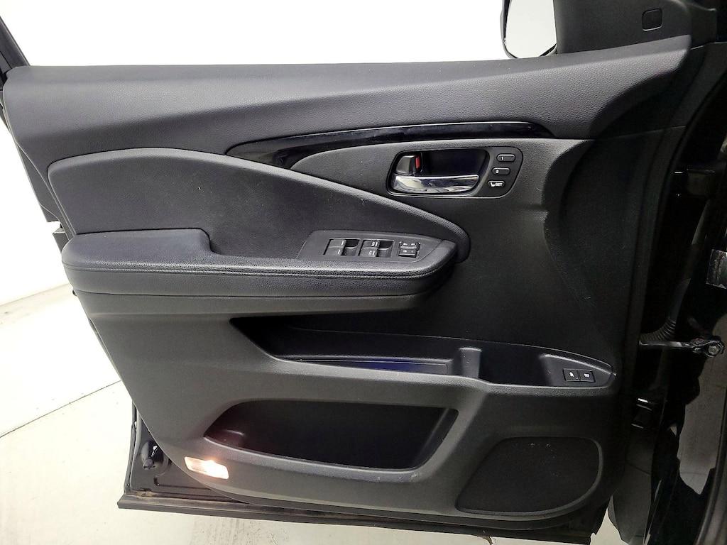 used 2017 Honda Pilot car, priced at $23,998
