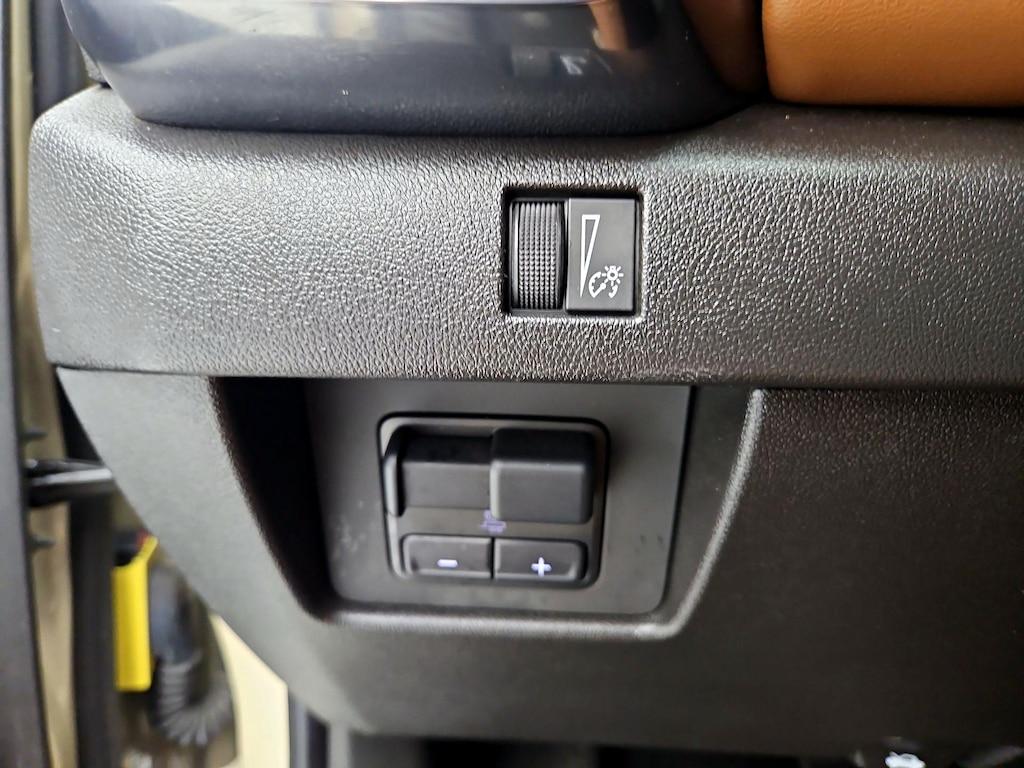 used 2024 GMC Canyon car, priced at $43,998