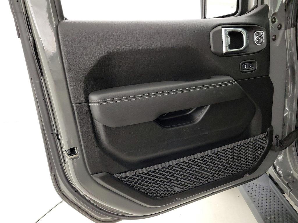 used 2021 Jeep Wrangler car, priced at $33,998