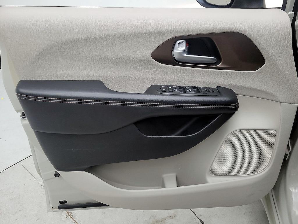 used 2017 Chrysler Pacifica car, priced at $19,998