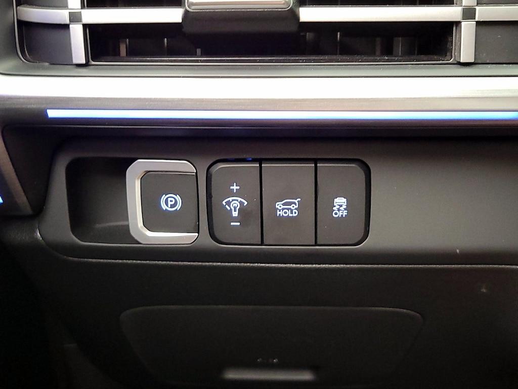 used 2024 Hyundai Santa Fe car, priced at $37,998