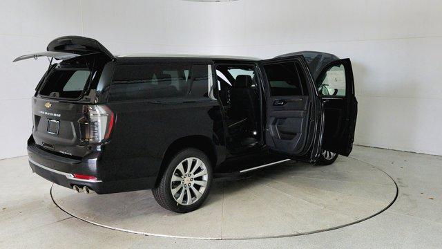 new 2025 Chevrolet Suburban car, priced at $81,368