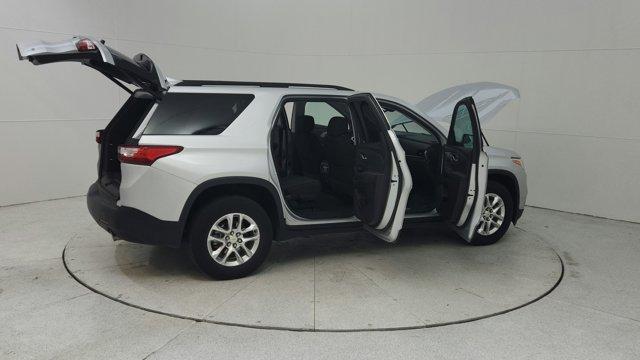 used 2021 Chevrolet Traverse car, priced at $29,252