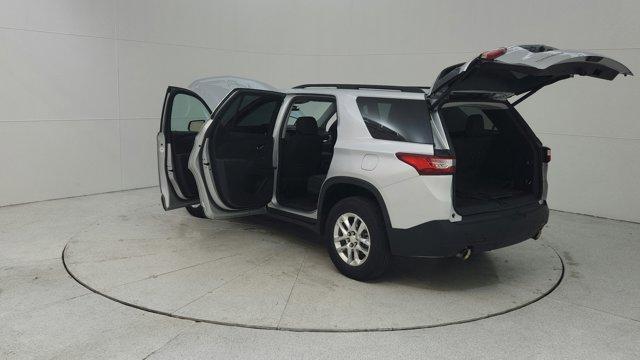 used 2021 Chevrolet Traverse car, priced at $29,252