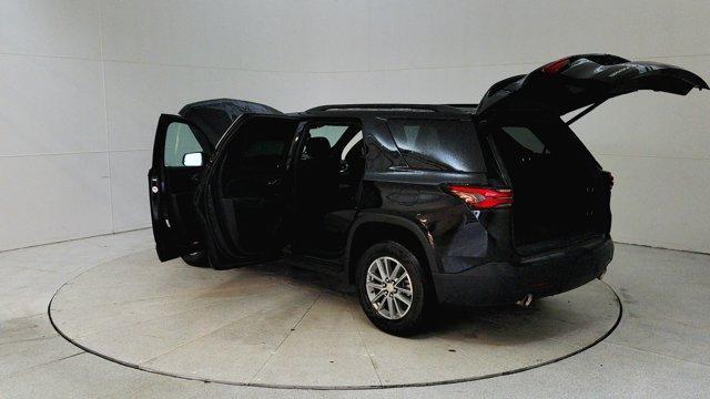 used 2023 Chevrolet Traverse car, priced at $29,292