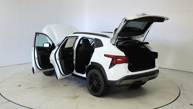 new 2025 Chevrolet Trax car, priced at $26,189