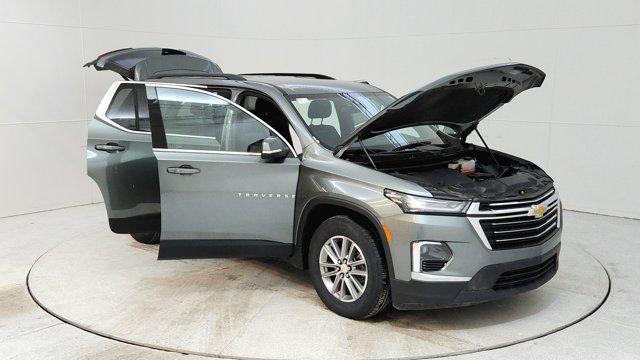 used 2023 Chevrolet Traverse car, priced at $25,952