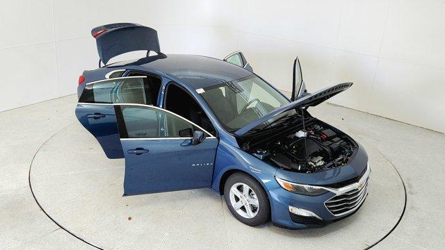 new 2025 Chevrolet Malibu car, priced at $25,245