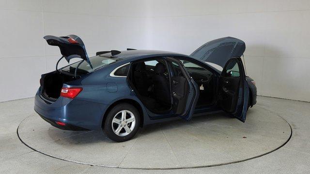 new 2025 Chevrolet Malibu car, priced at $25,845