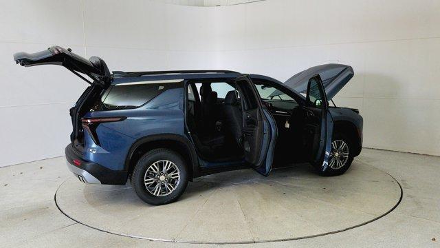 new 2025 Chevrolet Traverse car, priced at $43,293