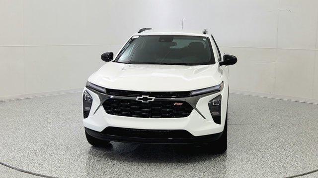 new 2025 Chevrolet Trax car, priced at $27,588