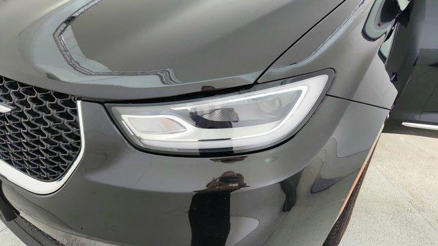 used 2023 Chrysler Pacifica car, priced at $28,592