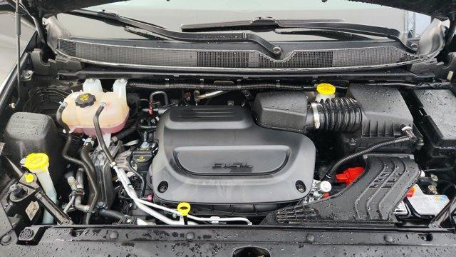 used 2023 Chrysler Pacifica car, priced at $28,592