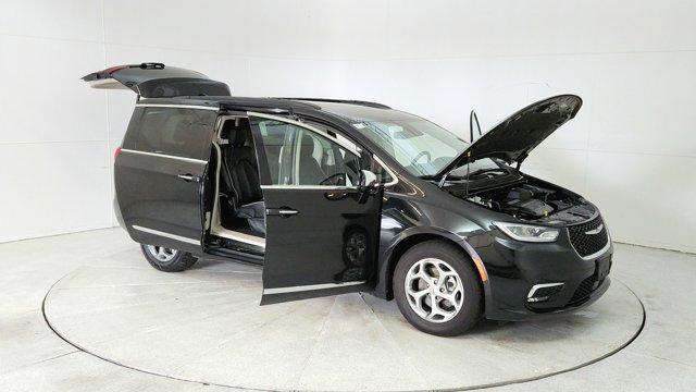 used 2023 Chrysler Pacifica car, priced at $28,592