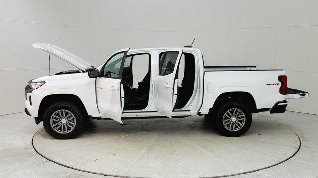 new 2024 Chevrolet Colorado car, priced at $40,285