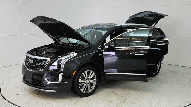 used 2022 Cadillac XT5 car, priced at $35,992