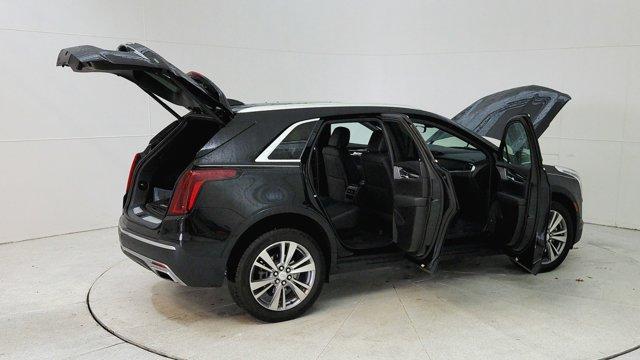 used 2022 Cadillac XT5 car, priced at $35,992