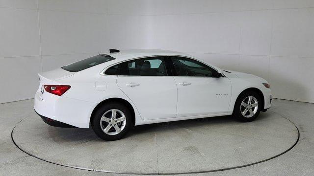 new 2025 Chevrolet Malibu car, priced at $25,845