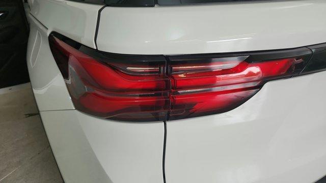 used 2023 Chevrolet Traverse car, priced at $30,592