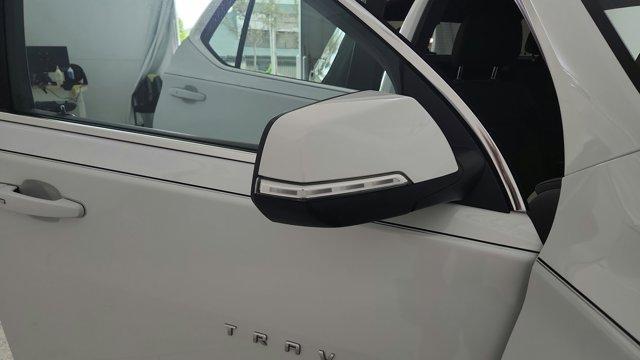 used 2023 Chevrolet Traverse car, priced at $30,592