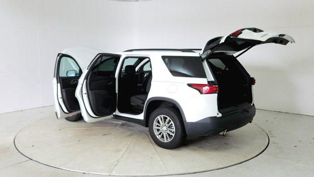 used 2023 Chevrolet Traverse car, priced at $30,592