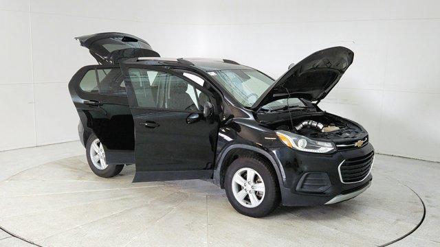 used 2022 Chevrolet Trax car, priced at $17,992