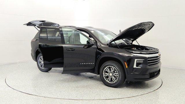 new 2026 Chevrolet Traverse car, priced at $43,818