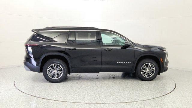 new 2026 Chevrolet Traverse car, priced at $43,818
