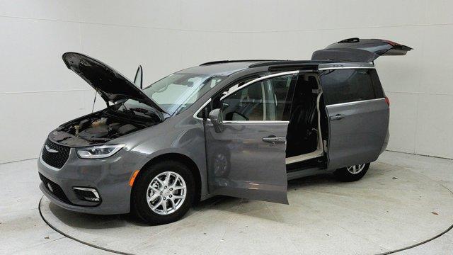 used 2022 Chrysler Pacifica car, priced at $23,262