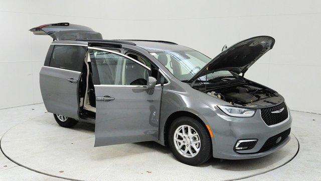 used 2022 Chrysler Pacifica car, priced at $23,262