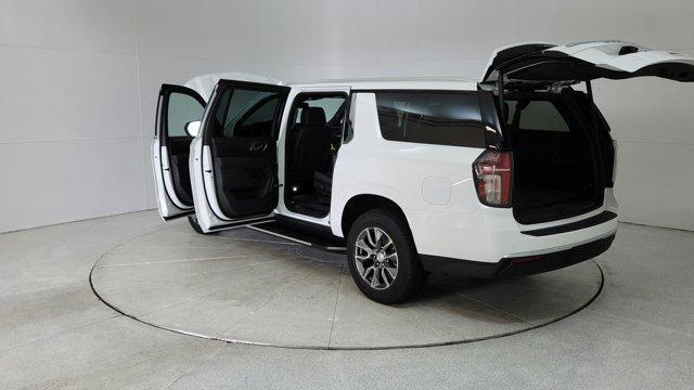 new 2024 Chevrolet Suburban car, priced at $70,955