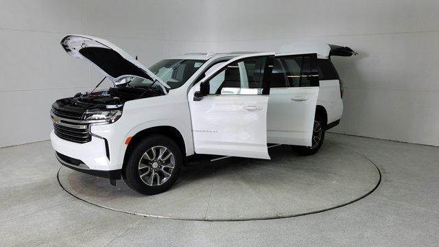 new 2024 Chevrolet Suburban car, priced at $70,955