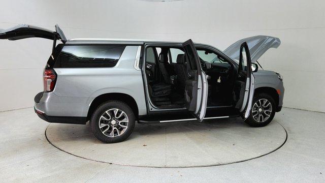 new 2024 Chevrolet Suburban car, priced at $71,885