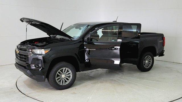 new 2024 Chevrolet Colorado car, priced at $39,750