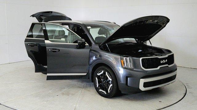 used 2024 Kia Telluride car, priced at $40,491