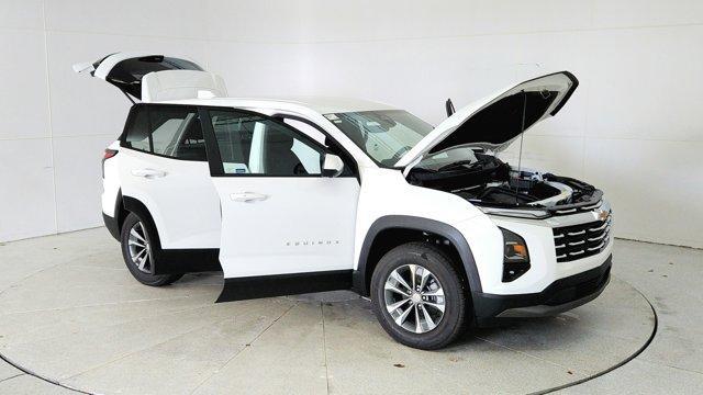 new 2026 Chevrolet Equinox car, priced at $31,039