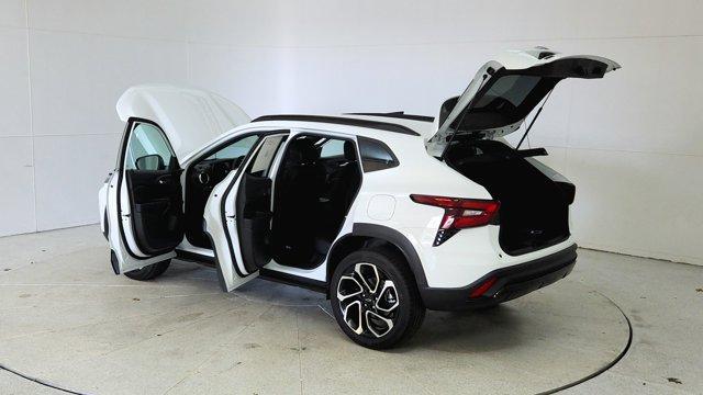 new 2025 Chevrolet Trax car, priced at $26,689