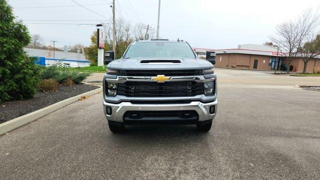 new 2025 Chevrolet Silverado 3500 car, priced at $72,035