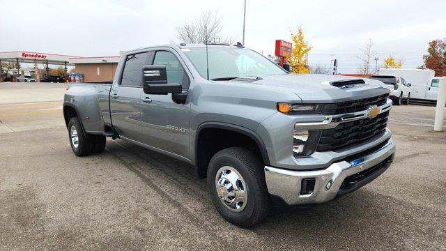 new 2025 Chevrolet Silverado 3500 car, priced at $72,035