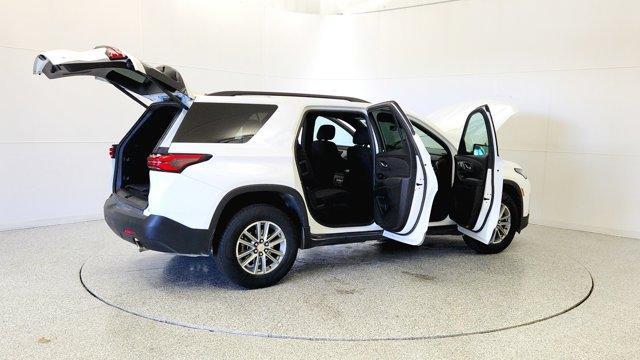 used 2023 Chevrolet Traverse car, priced at $28,992