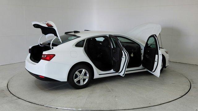 new 2025 Chevrolet Malibu car, priced at $25,845