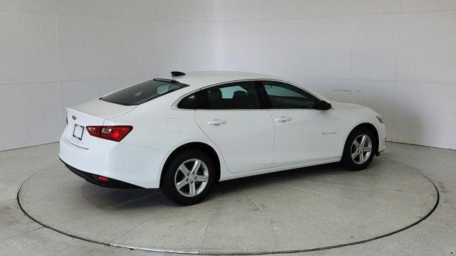 new 2025 Chevrolet Malibu car, priced at $25,845