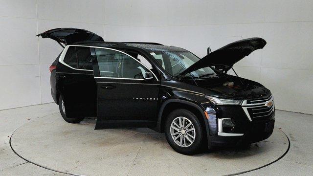 used 2023 Chevrolet Traverse car, priced at $31,392