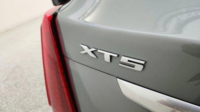 used 2023 Cadillac XT5 car, priced at $29,991