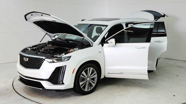 used 2022 Cadillac XT6 car, priced at $41,791