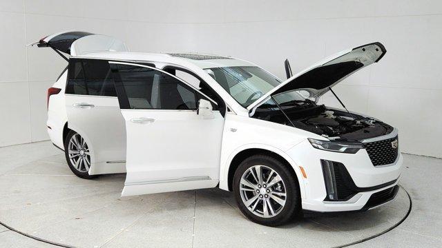 used 2022 Cadillac XT6 car, priced at $41,791